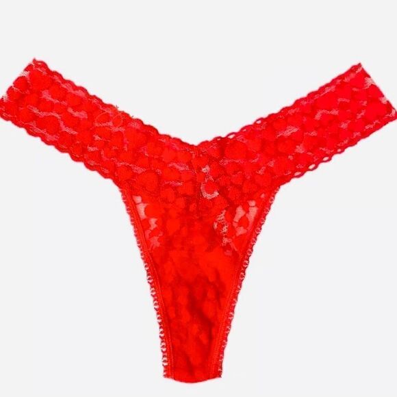 Victoria's Secret Red Heart Lace Thong One Size fits all Small Medium Large - Picture 1 of 3